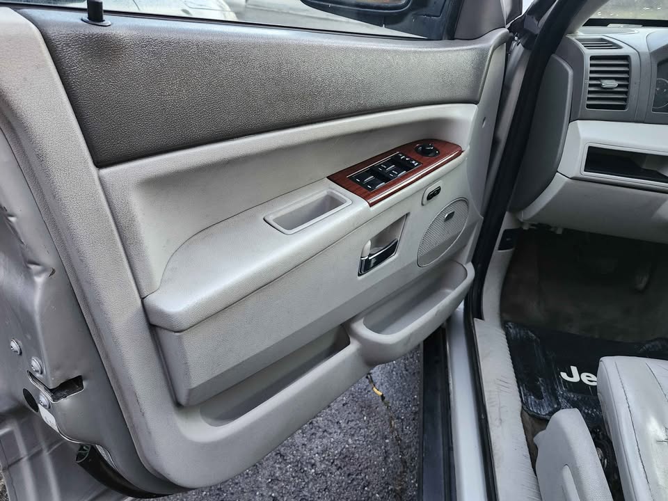 2007 JEEP GRAND CHEROKEE NEEDS TLC