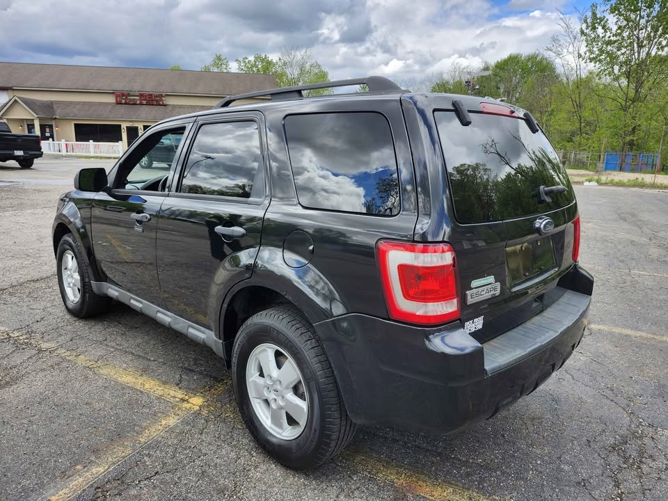 2011 FORD ESCAPE