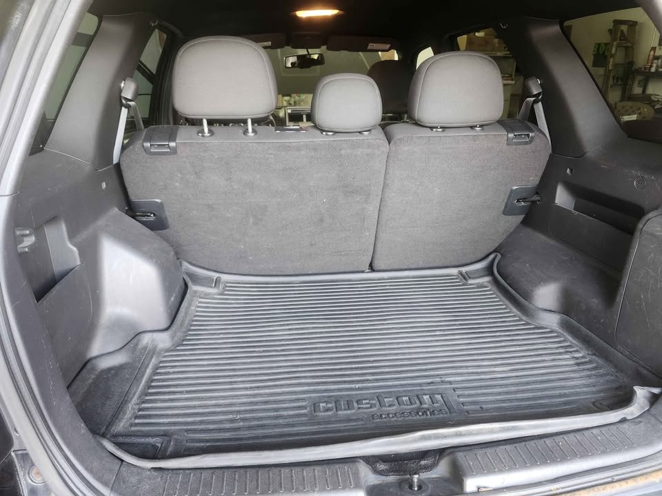 2011 FORD ESCAPE