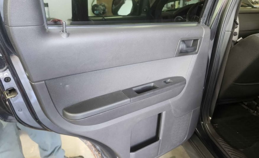 2011 FORD ESCAPE