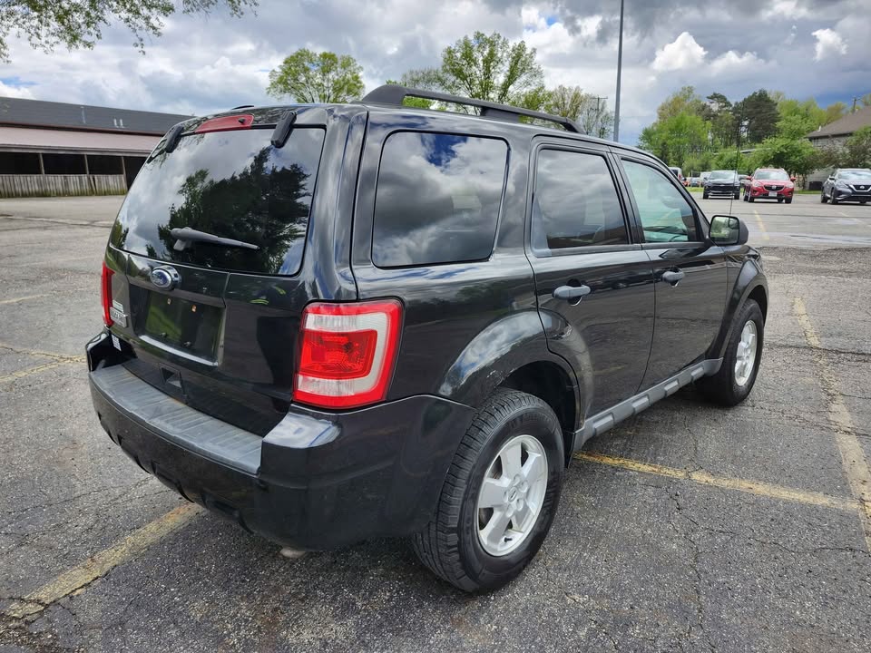 2011 FORD ESCAPE
