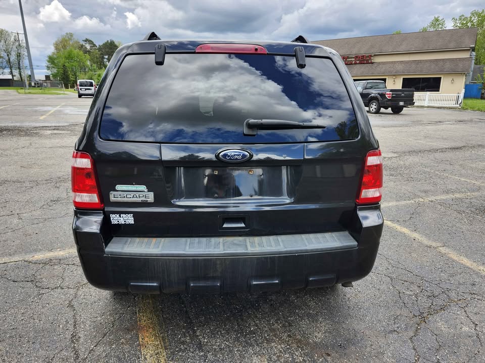 2011 FORD ESCAPE