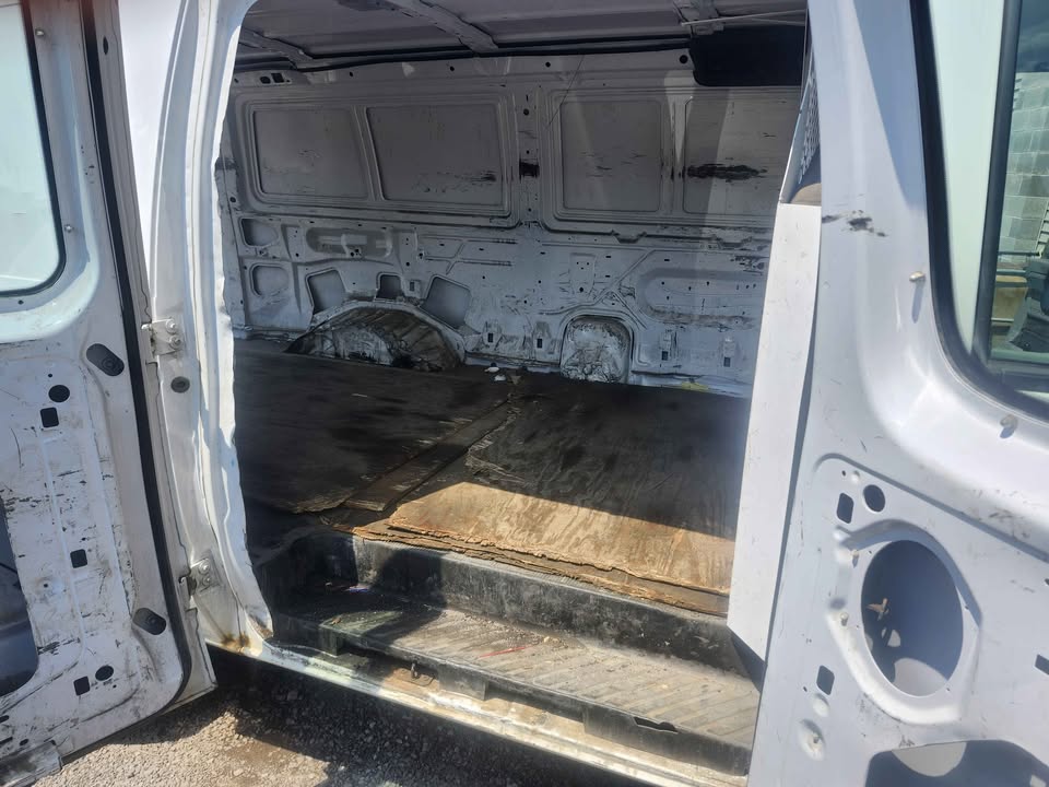 2014 FORD E250 ECONOLINE EXTENDED VAN
