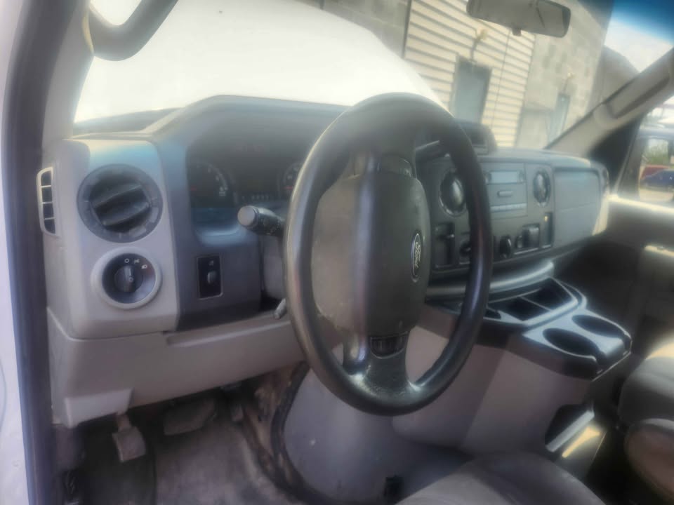 2014 FORD E250 ECONOLINE EXTENDED VAN