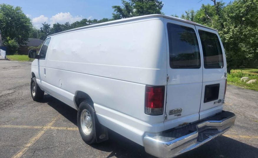 2014 FORD E250 ECONOLINE EXTENDED VAN